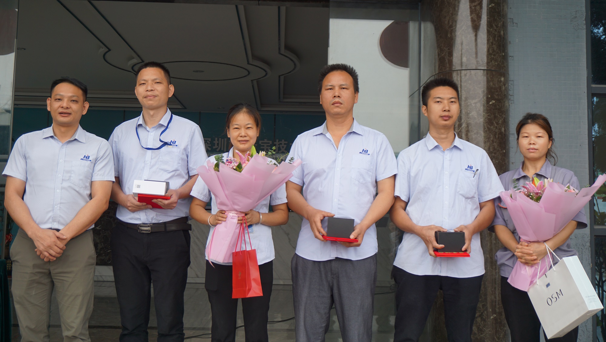 浩寶技術(shù)10周年員工和家屬合影 浩寶技術(shù)10周年員工和家屬合影