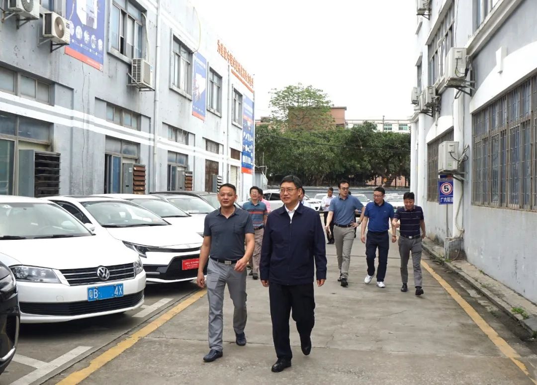 珠海市高新區(qū)書記趙適劍一行到浩寶技術(shù)調(diào)研