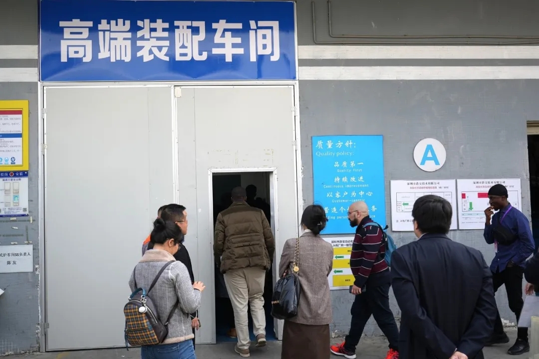 非洲代表團對浩寶技術進行實地考察